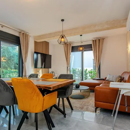 With A Parking Space - 23627 Appartamento *